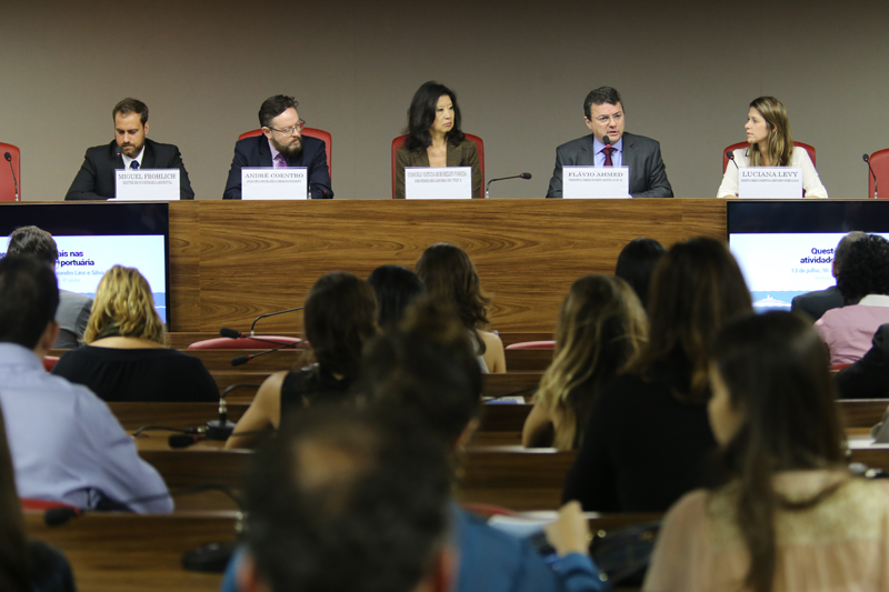 Miguel Frohlich,  André Coentro, Consuelo Yoshida, Flávio Ahmed e Luciana Levy  |  Foto: Lula Aparício   |   Clique para ampliar