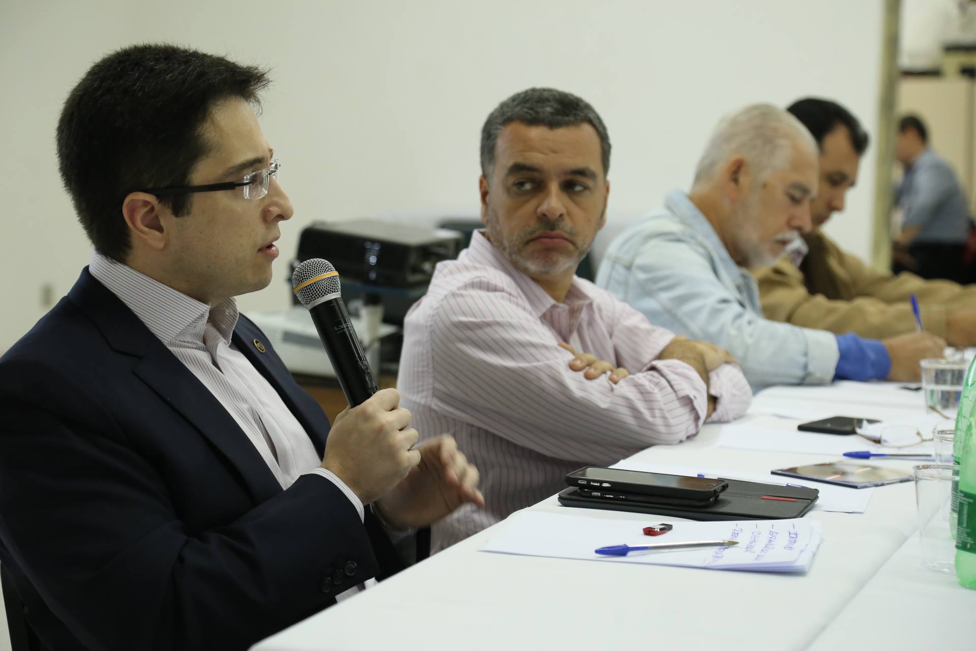 Fábio Nogueira, ao lado de Carlos André Pedrazzi | Foto: Lula Aparício   |   Clique para ampliar