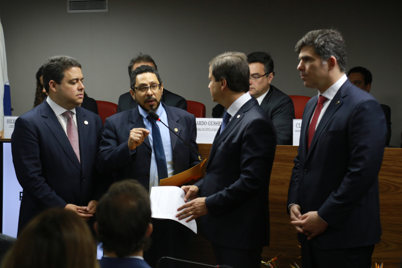 Foto: Lula Aparício   |   Clique para ampliar
