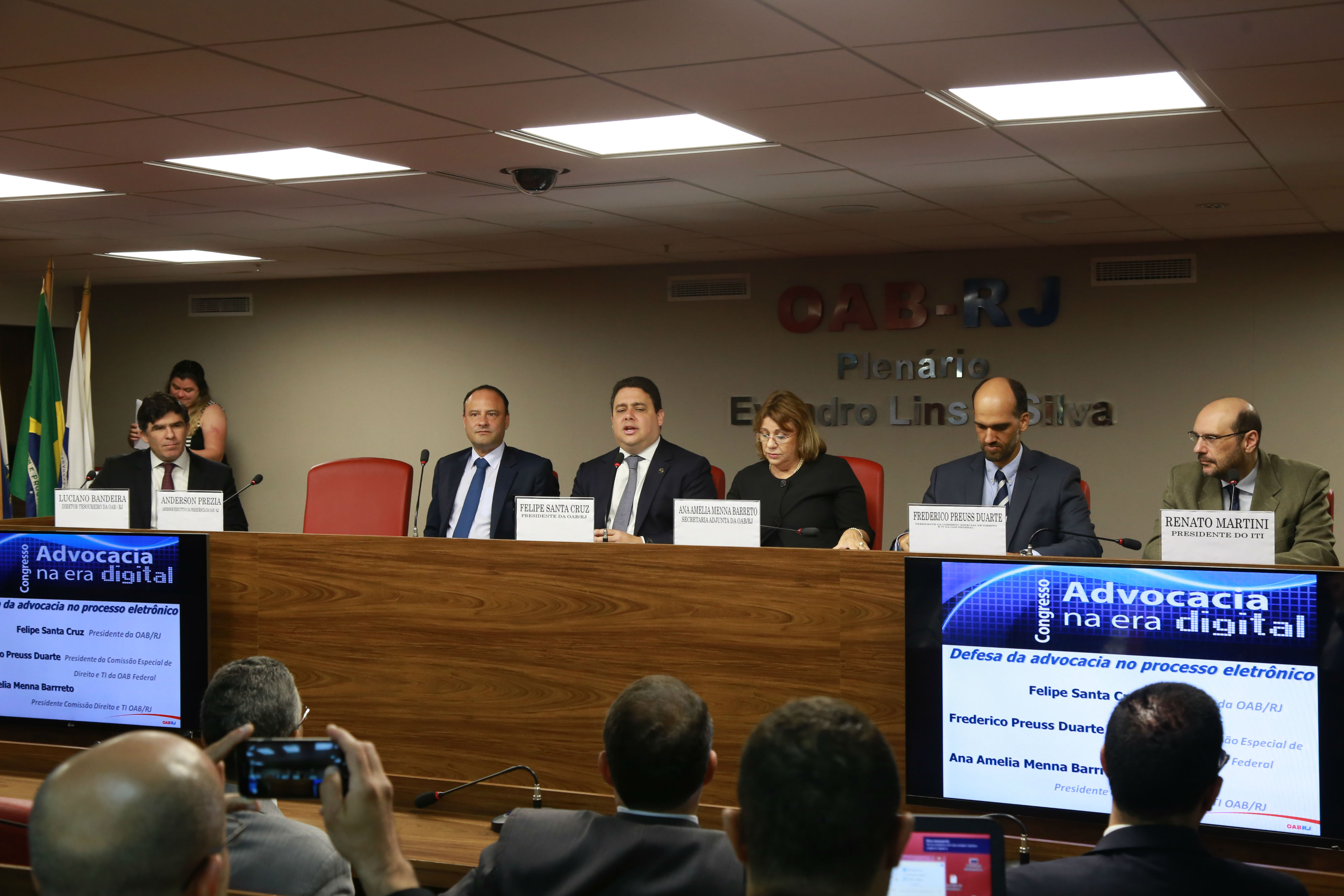 Foto: Lula Aparício   |   Clique para ampliar