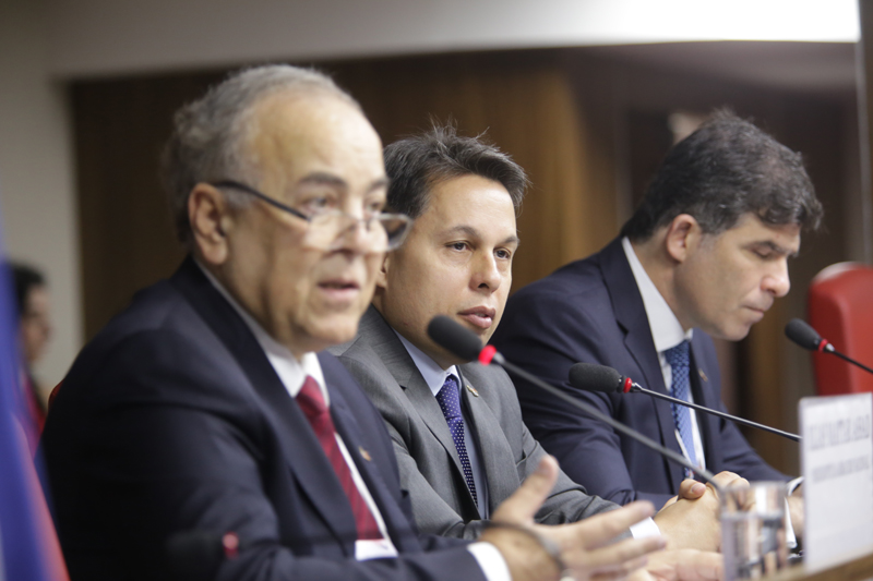 Foto: Lula Aparício   |   Clique para ampliar