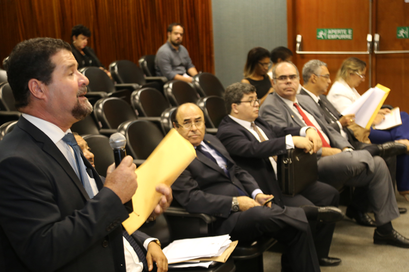 Foto: Lula Aparício |   Clique para ampliar