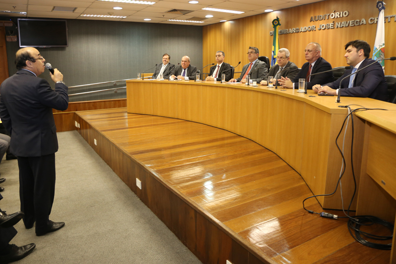 Foto: Lula Aparício |   Clique para ampliar