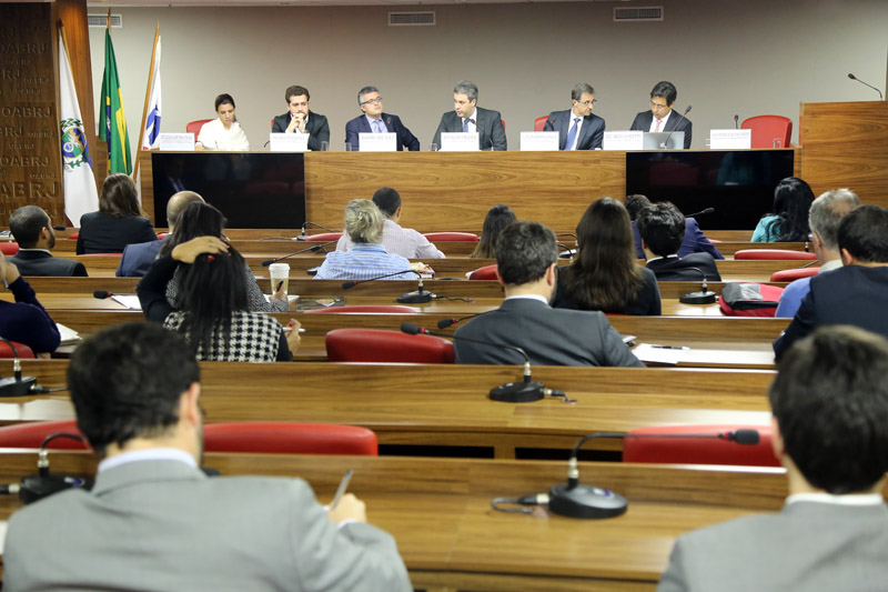 Juliana Bumachar, Pedro Teixeira, Igor Muniz, Ronaldo Cramer, Luiz Roberto Ayub e Ricardo Loretti  |  Foto: Lula Aparício   |   Clique para ampliar
