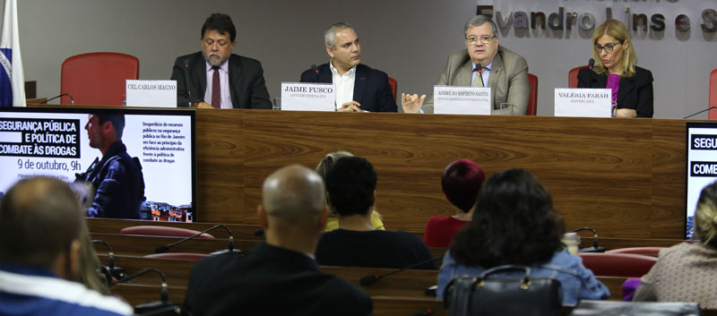 Foto: Lula Aparício  |   Clique para ampliar