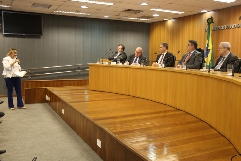 Foto: Lula Aparício |   Clique para ampliar