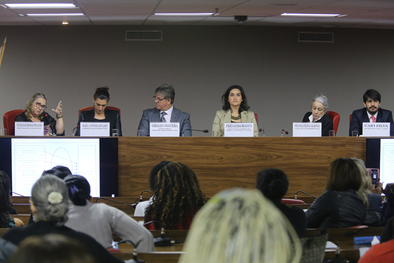 Foto: Lula Aparício   |   Clique para ampliar