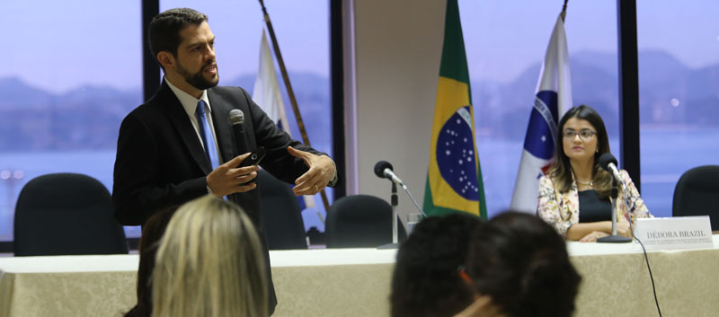 Foto: Lula Aparício  |   Clique para ampliar