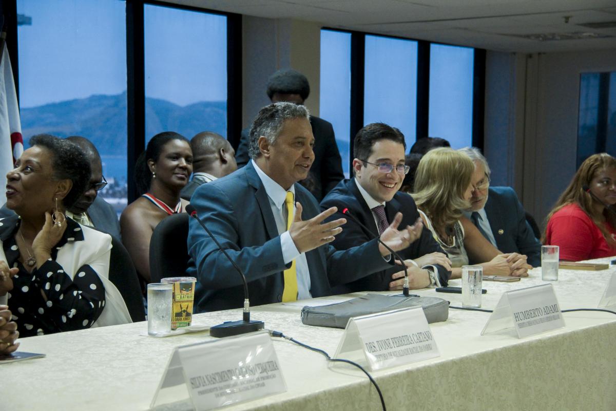 Humberto Adami presidiu evento que apontou medidas para a promoção da igualdade racial / Foto: Bruno Marins