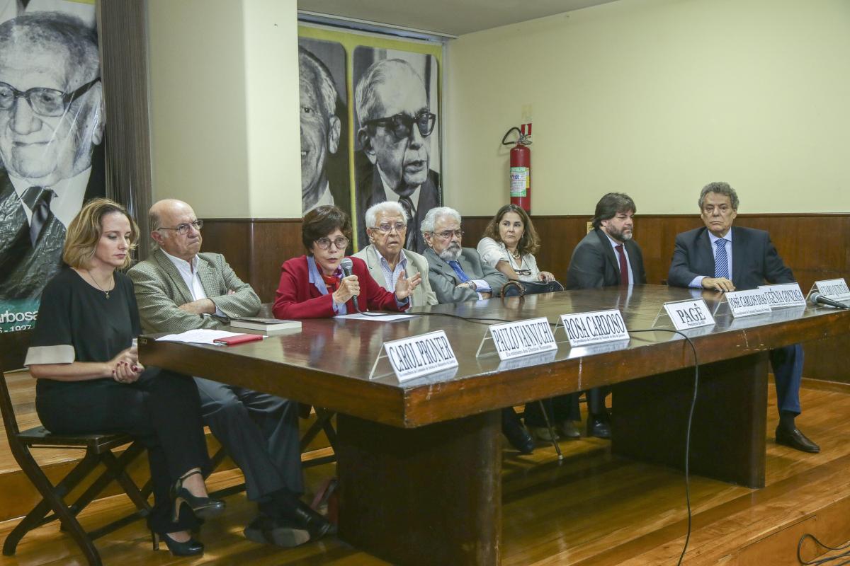 Mobilizadores do ato concederam entrevista coletiva antes do evento / Foto Lula Aparício