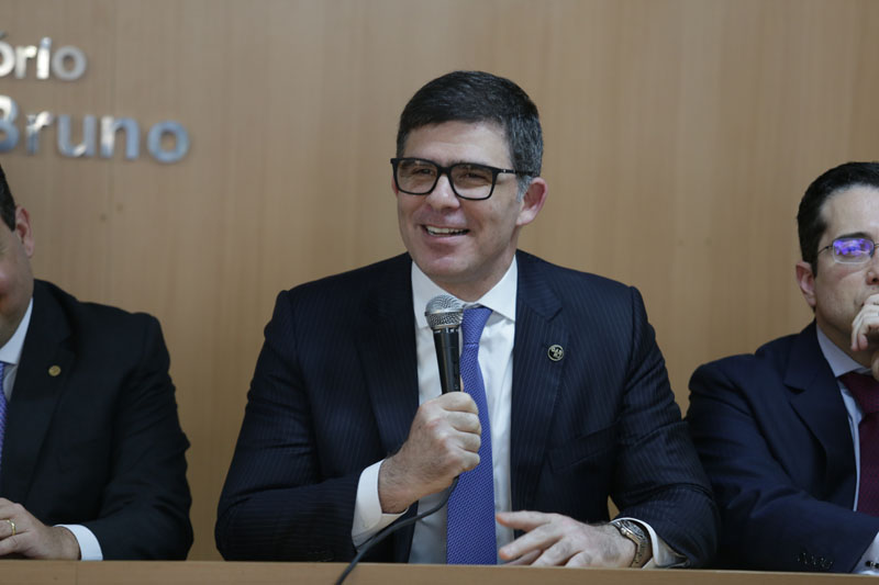 Luciano discursa durante inauguração / Foto: Luciana Botelho