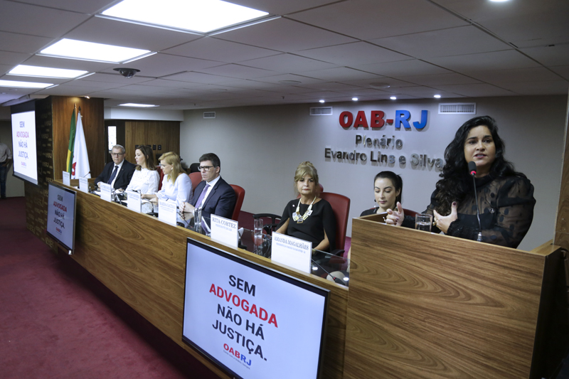 Marisa Gaudio no púlpito em evento que tratou da representatividade nos espaços de poder / Foto: Luciana Botelho