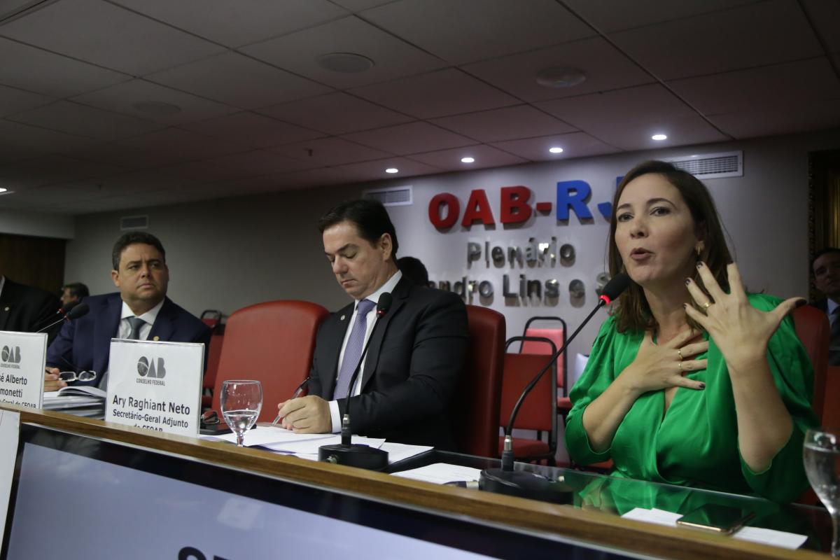 A exemplo da OABRJ, eventos do Conselho Federal terão que respeitar participação mínima de mulheres na composição das mesas / Foto: Lula Aparício