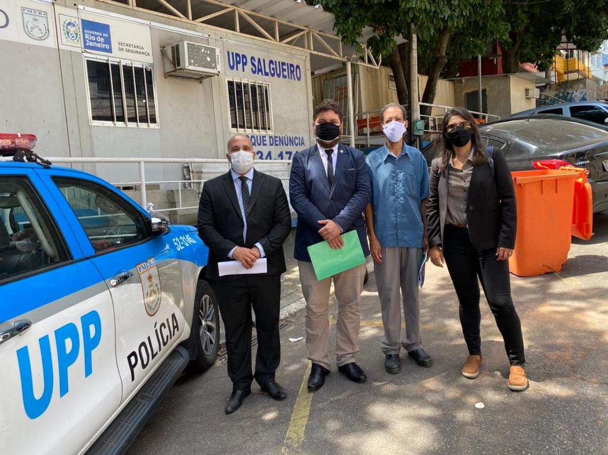 O grupo da CDH acompanhado de outros representantes do Conselho / Foto: Acervo pessoal